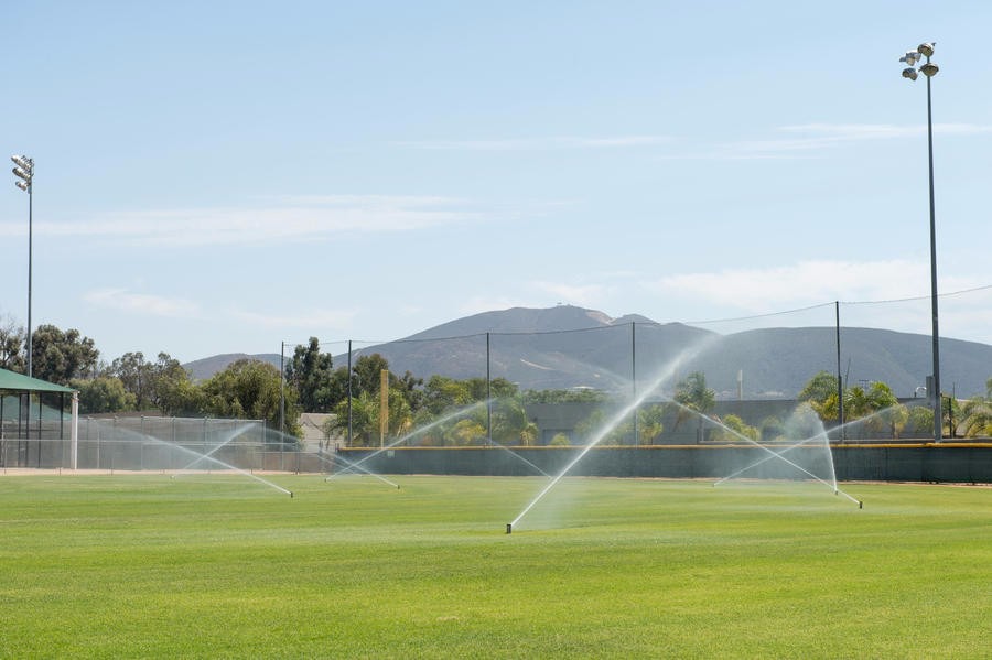 Gear Drive System Sprinklers Rotate The Sprinkler Head at A Uniform Speed